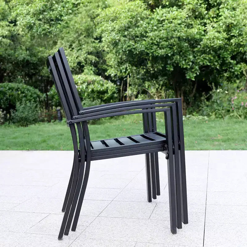 Table à manger carrée rayée 5 pièces en métal, d'intérieur/extérieur, 94 cm, avec fauteuils et trou de parasol de 4 cm – Captiva Designs