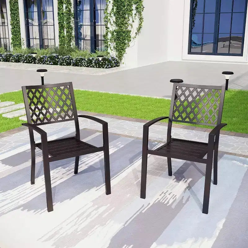 Ensemble de patio 5 pièces avec table imitation bois et chaises en métal - Captiva Designs