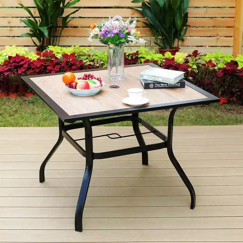 Ensemble de patio 5 pièces avec table à manger carrée et chaises pivotantes - Captiva Designs
