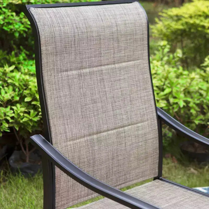 Ensemble de patio avec table en acier avec trou pour parasol de 1,57 po et fauteuils rembourrés pivotants à 360° en acier – Captiva Designs : Résistant aux intempéries