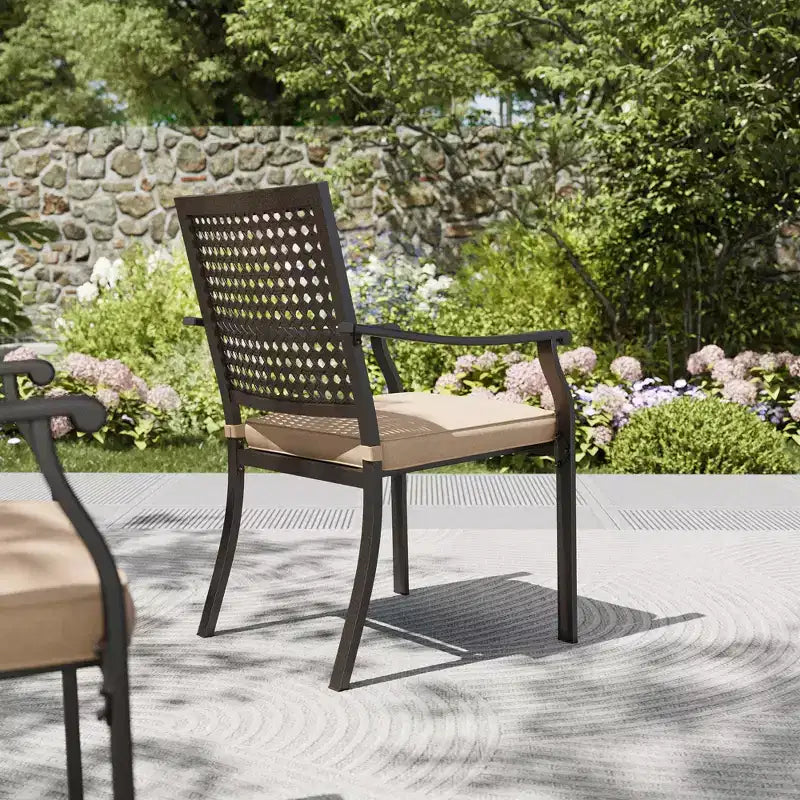Ensemble de salle à manger d'extérieur 7 pièces avec table en faux bois avec trou pour parasol - Captiva Designs