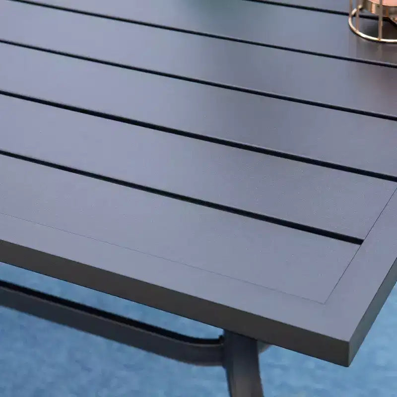 Ensemble repas d'extérieur 8 pièces avec table à plateau à lattes métalliques avec trou pour parasol et chaises pivotantes - Gris/Beige - Captiva Designs