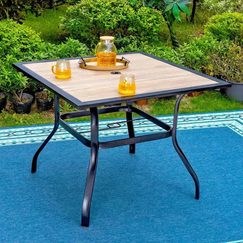 Ensemble de patio 5 pièces avec table carrée en acier et chaises pliantes en aluminium léger - Captiva Designs