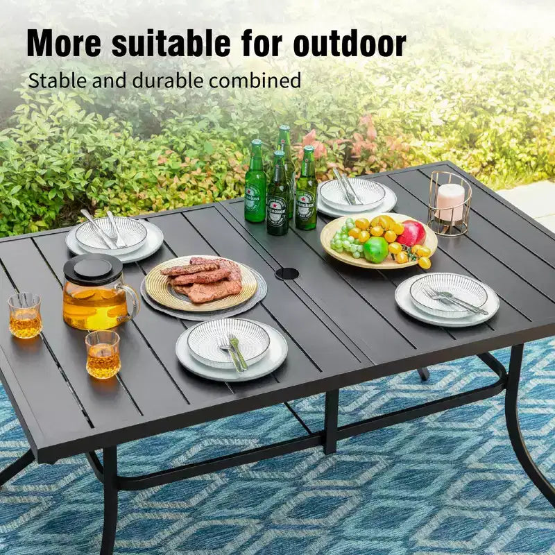 Ensemble repas d'extérieur 7 pièces Captiva Designs avec table rectangulaire en acier et chaises en rotin et métal à accoudoirs