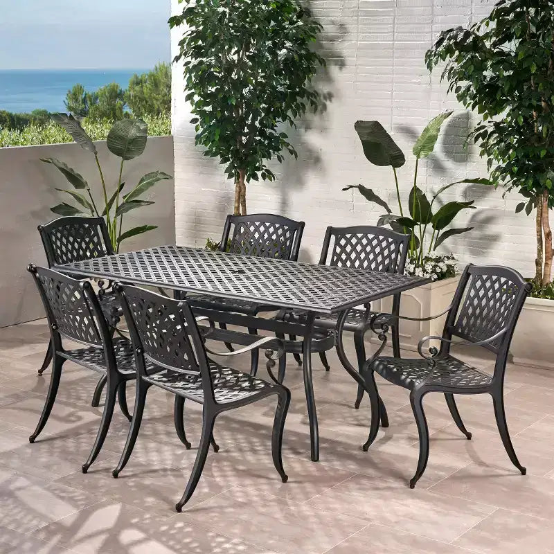Ensemble de salle à manger d'extérieur Christopher Knight Home Bonneville en aluminium coulé 7 pièces avec trou pour parasol, noir mat antique
