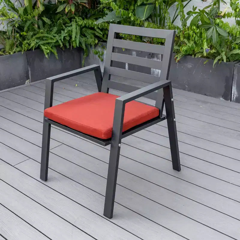 Ensemble de salle à manger de patio 7 pièces LeisureMod Chelsea, table à manger ronde en aluminium de 60 po et 6 fauteuils de salle à manger