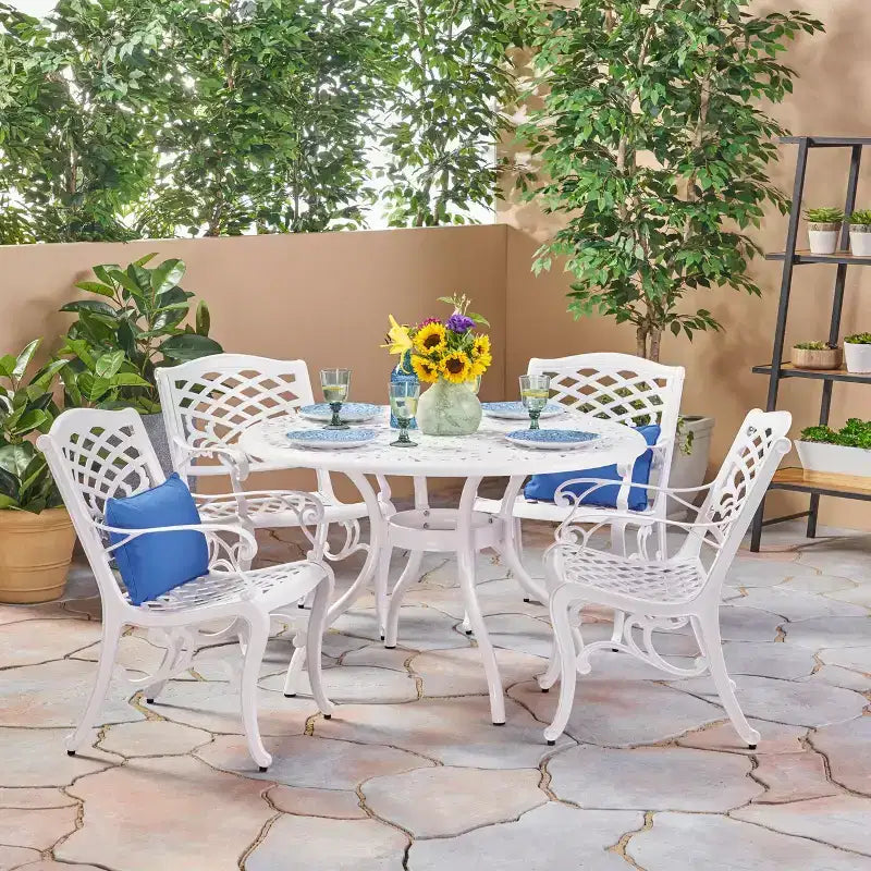 Set da pranzo da esterno a 5 pezzi Christopher Knight Home Sarasota in alluminio pressofuso con motivo floreale a spirale