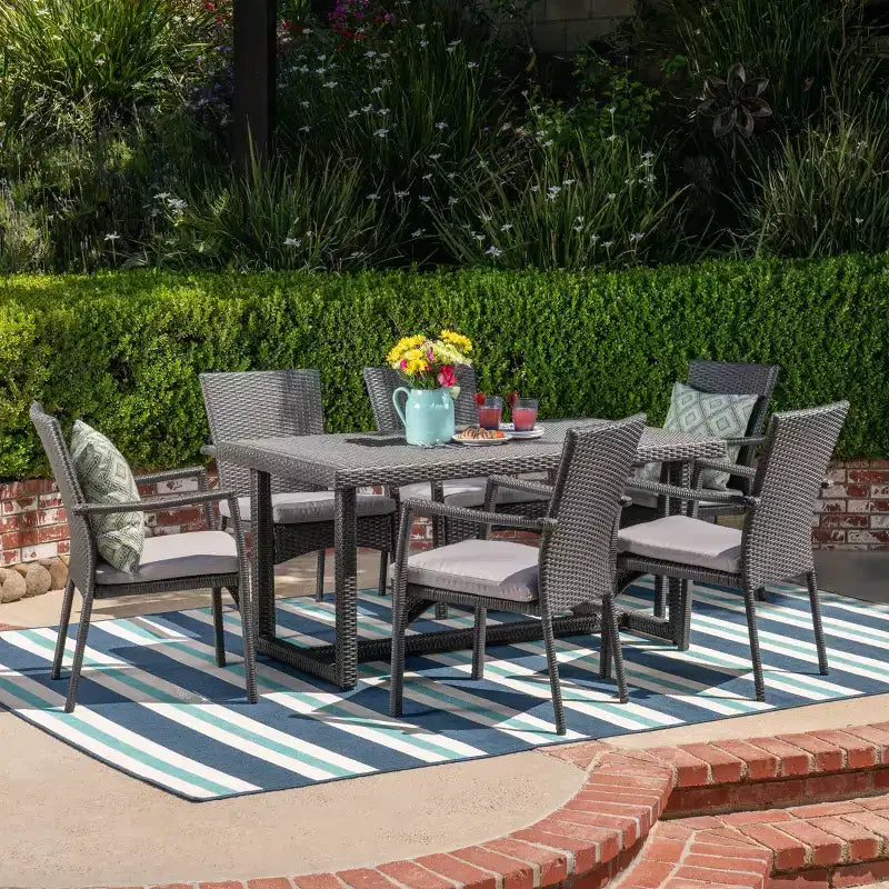 Christopher Knight Home Westley Set da Pranzo da Esterno in Rattan 7 Pezzi con Cuscini