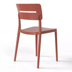 Ensemble de table à manger de terrasse WestinTrends Playa Modern 5 pièces en résine avec chaises de salle à manger de terrasse empilables, rouge