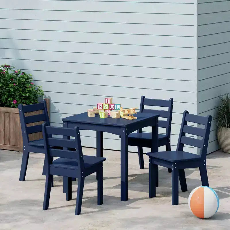 Ensemble de table et chaises de salle à manger 5 pièces en PEHD pour enfants WestinTrends Treehouse