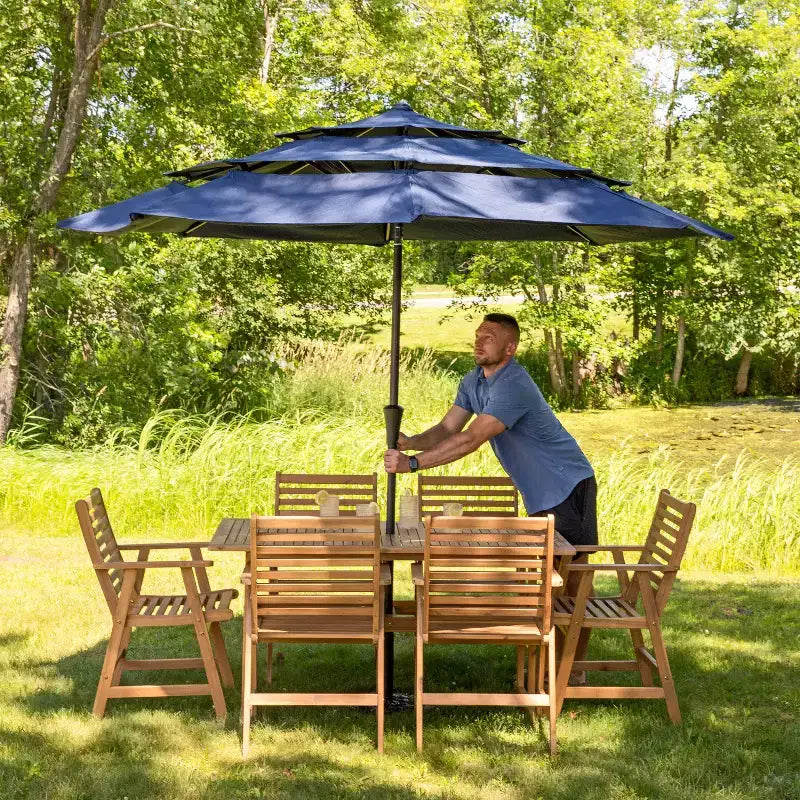 Ensemble de salle à manger extérieur Sunnydaze Hatteras en bois d'acacia avec table et fauteuils - 7 pièces - Naturel