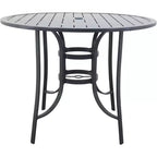 Ensemble repas de 5 pièces Courtyard Casual Santa Fe, hauteur balcon, comprenant une table de balcon de 48 po et quatre tabourets de balcon pivotants.
