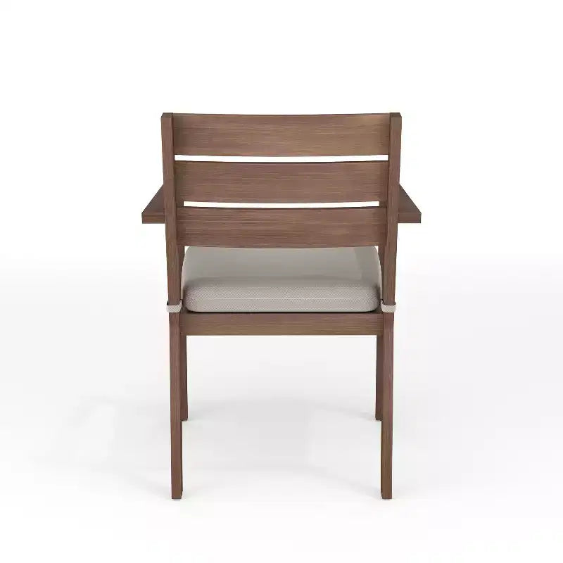Ensemble de patio Martha Stewart Bedford 5 pièces en aluminium, 4 fauteuils de salle à manger empilables avec coussins, table ronde à piètement tréteau de 36 po, fini grain de bois brossé