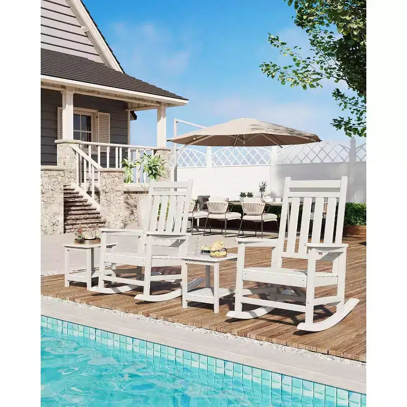 Ensemble de 2 chaises à bascule d'extérieur en PEHD avec table d'appoint - Chaises à bascule hautes en polyéthylène pour adultes - Mobilier de patio résistant à toutes les intempéries