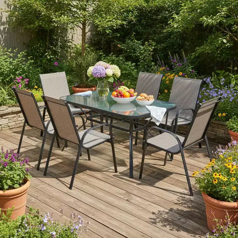 Gymax Ensemble de Salle à Manger d'Extérieur 7 Pièces avec 6 Fauteuils Empilables, Table en Verre Trempé et Trou pour Parasol pour Jardin ou Cour Arrière