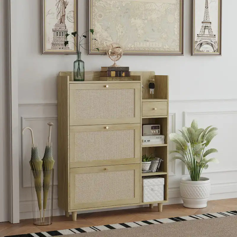 Scarpiera in stile bohémien, Scarpiera con 3 cassetti a ribalta in rattan, 3 ripiani quadrati e 1 cassetto portaoggetti