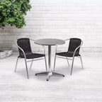 Flash Furniture Lila Ensemble table ronde en aluminium de 23,5 po pour l'intérieur et l'extérieur avec 2 chaises en rotin