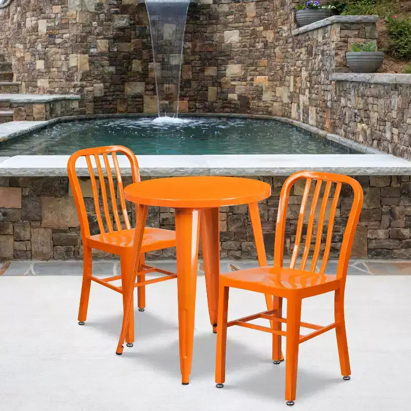Ensemble de table ronde et de 2 chaises à dossier ajouré Emma et Oliver, 61 cm, en métal, de qualité commerciale, pour l'intérieur et l'extérieur