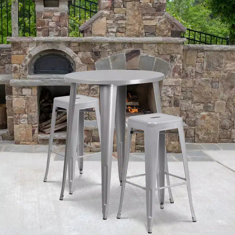 Ensemble table de bar Emma et Oliver en métal rond de 76 cm de qualité commerciale pour l'intérieur et l'extérieur, 2 tabourets sans dossier