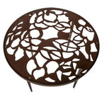 LeisureMod Devon Ensemble de salle à manger d'extérieur 5 pièces - Table ronde en verre avec 4 chaises empilables noires à motif floral