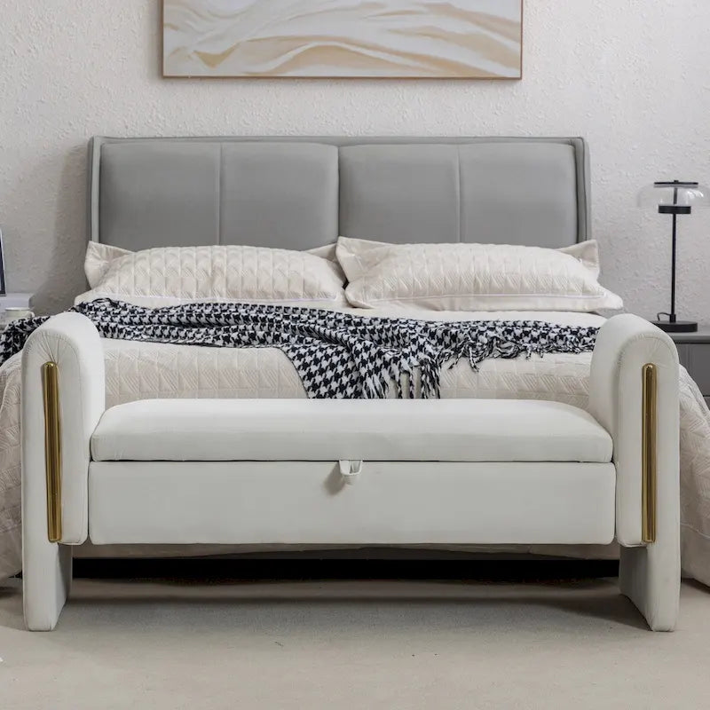Panca contenitore in velluto per camera da letto con finitura a striscia in metallo dorato per soggiorno camera da letto interni, avorio